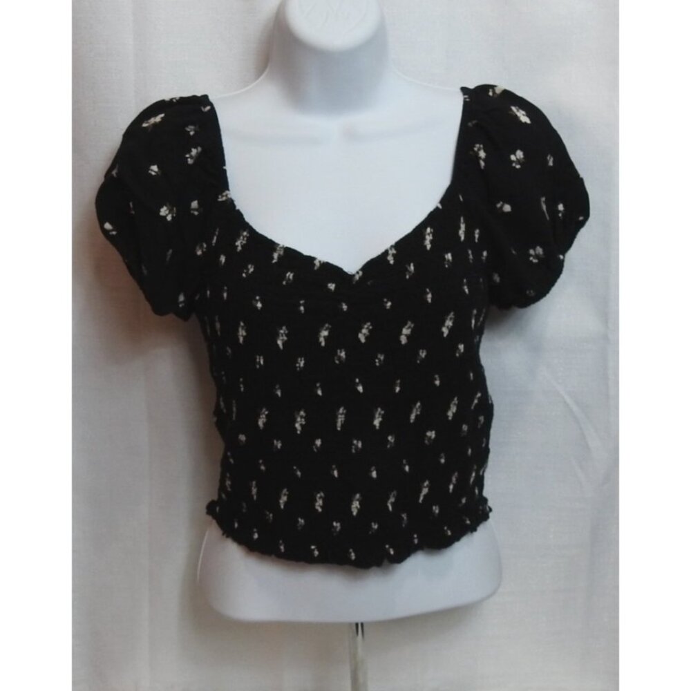 Hollister Black Floral Smocked Puff Sleeve Crop Top XS Cottagecore Sz M - Picture 3 of 8